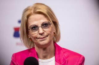 A ministra das Finanças sueca, Elisabeth Evans, chama a ameaça de Trump de impor tarifas à Groenlândia como um 'novo mínimo'